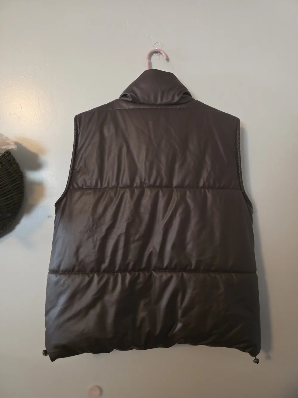 Sleeveless Faux-Leather Puffer Vest - Dark Brown